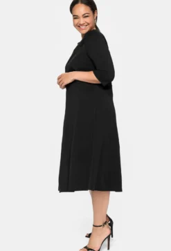 Cocktailkleid mit Spitzeneinsatz