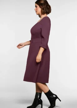 Cocktailkleid mit Taillenband