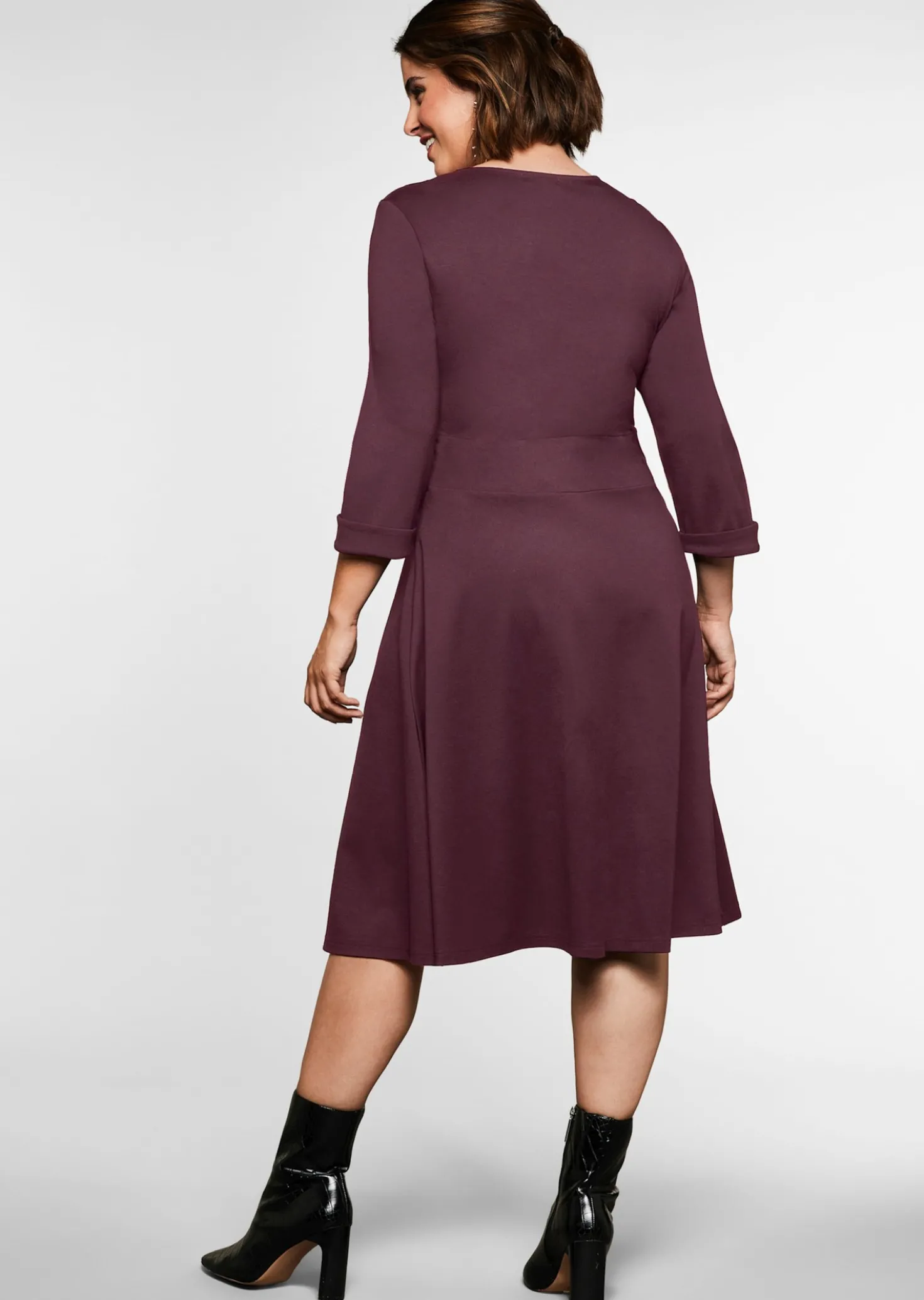 Cocktailkleid mit Taillenband