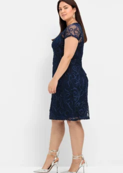 Cocktailkleid mit Zierborten