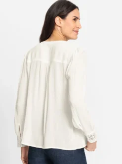Crinklebluse mit Spitzendetails