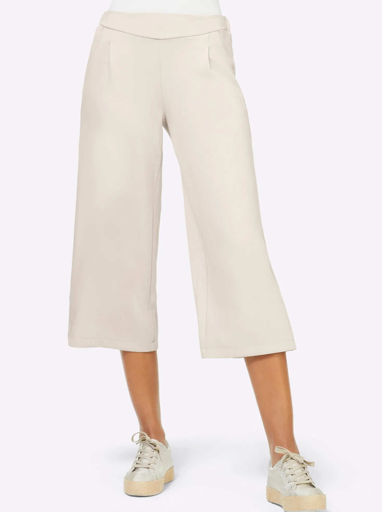 Culotte mit Dehnbund hinten