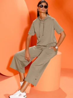 Culotte mit hohen Seitenschlitzen