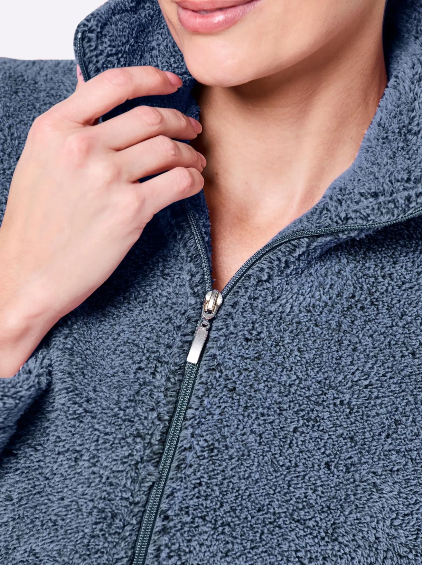 Damenbademantel aus Teddy-Fleece