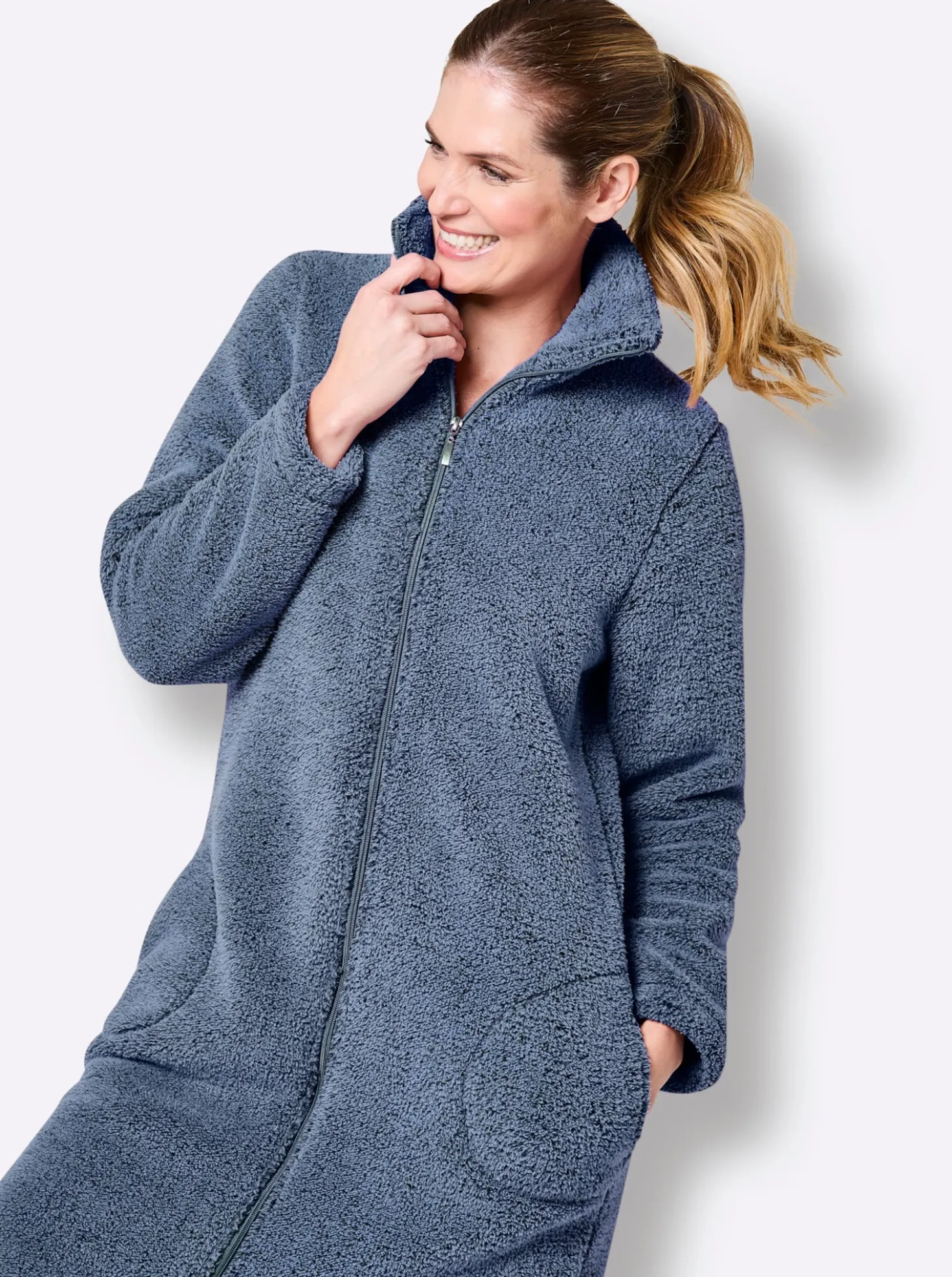 Damenbademantel aus Teddy-Fleece