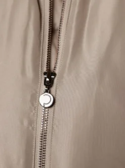 Daunenjacke mit doppellagigen Volants