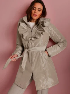 Daunenjacke mit doppellagigen Volants