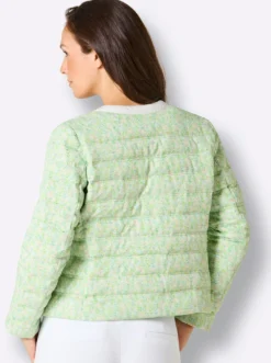Daunenjacke mit horizontalem Steppmuster