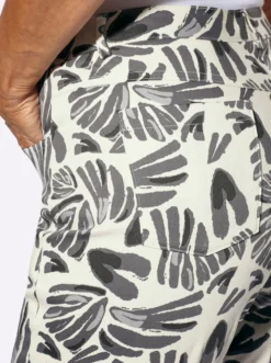 Druckhose im floralen Dessin