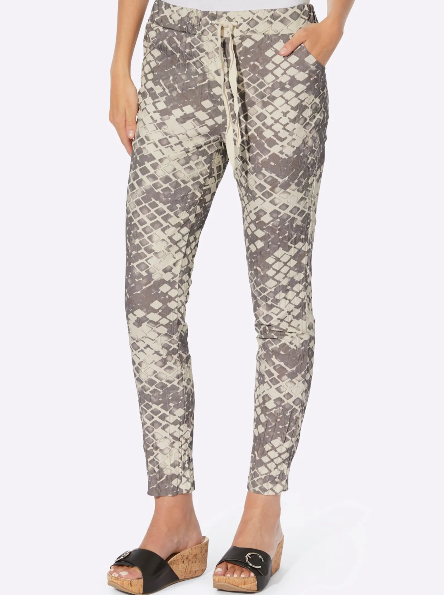 Druckhose in schmaler Beinform