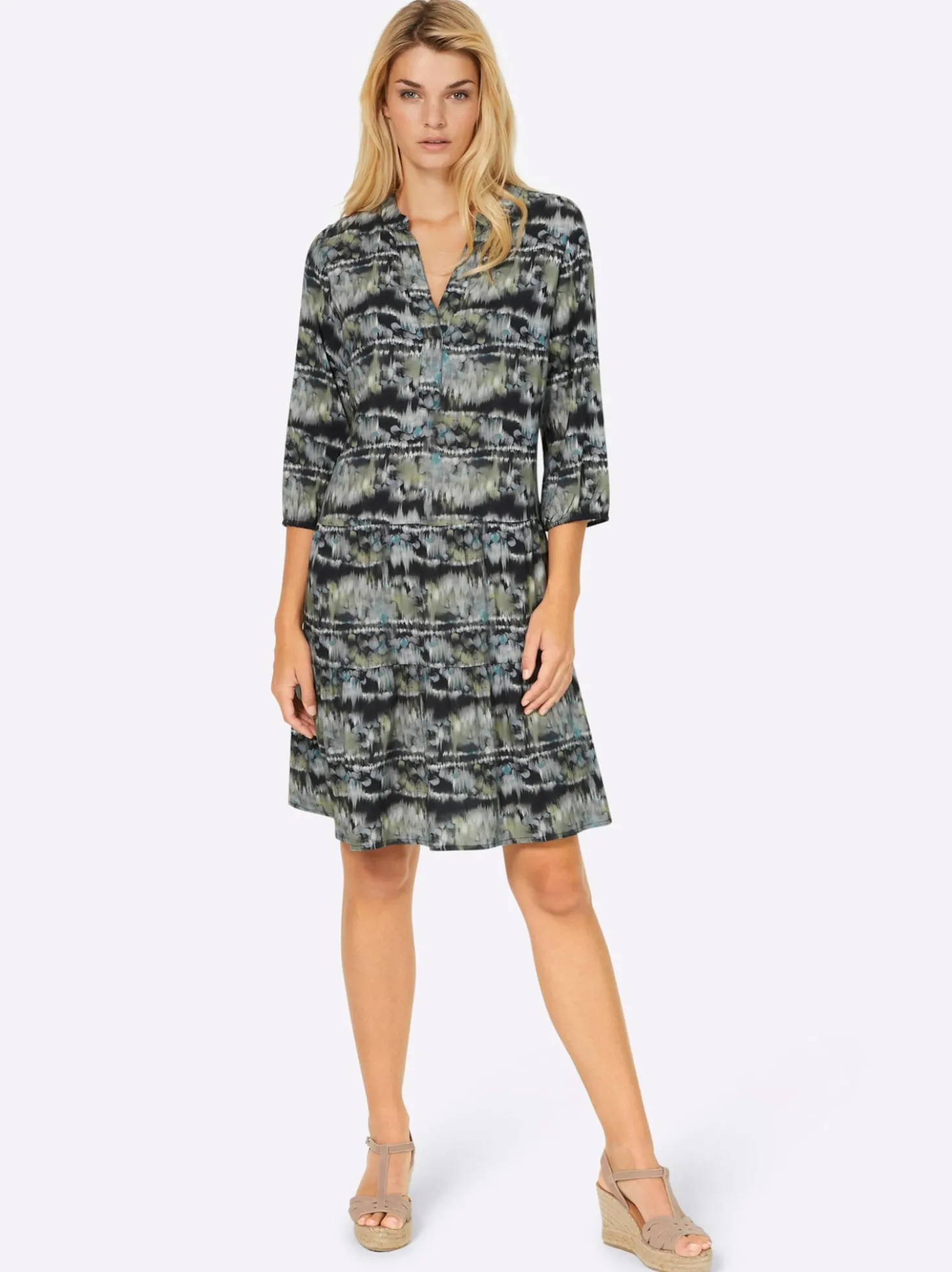 Druckkleid mit elastischen Bündchen