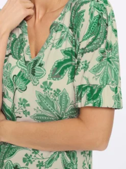 Druckkleid mit Puffärmeln
