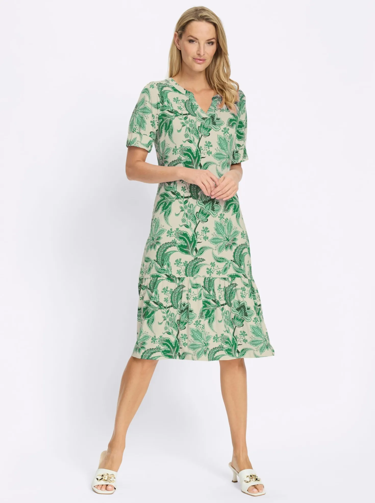 Druckkleid mit Puffärmeln