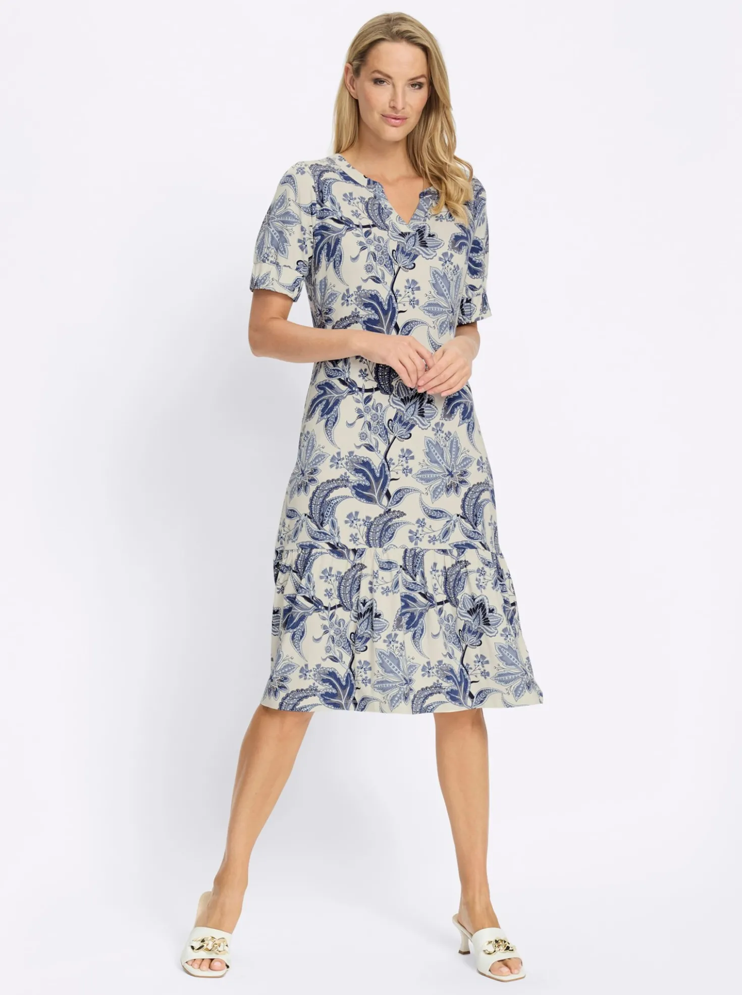 Druckkleid mit Puffärmeln