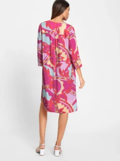 Druckkleid mit seitlichen Nahttaschen