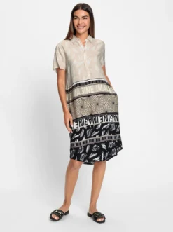 Druckkleid mit seitlichen Nahttaschen