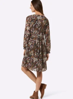 Druckkleid mit Smokabschluss an den Ärmeln