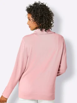 Feinstrickjacke mit gestreiften Abschlüssen