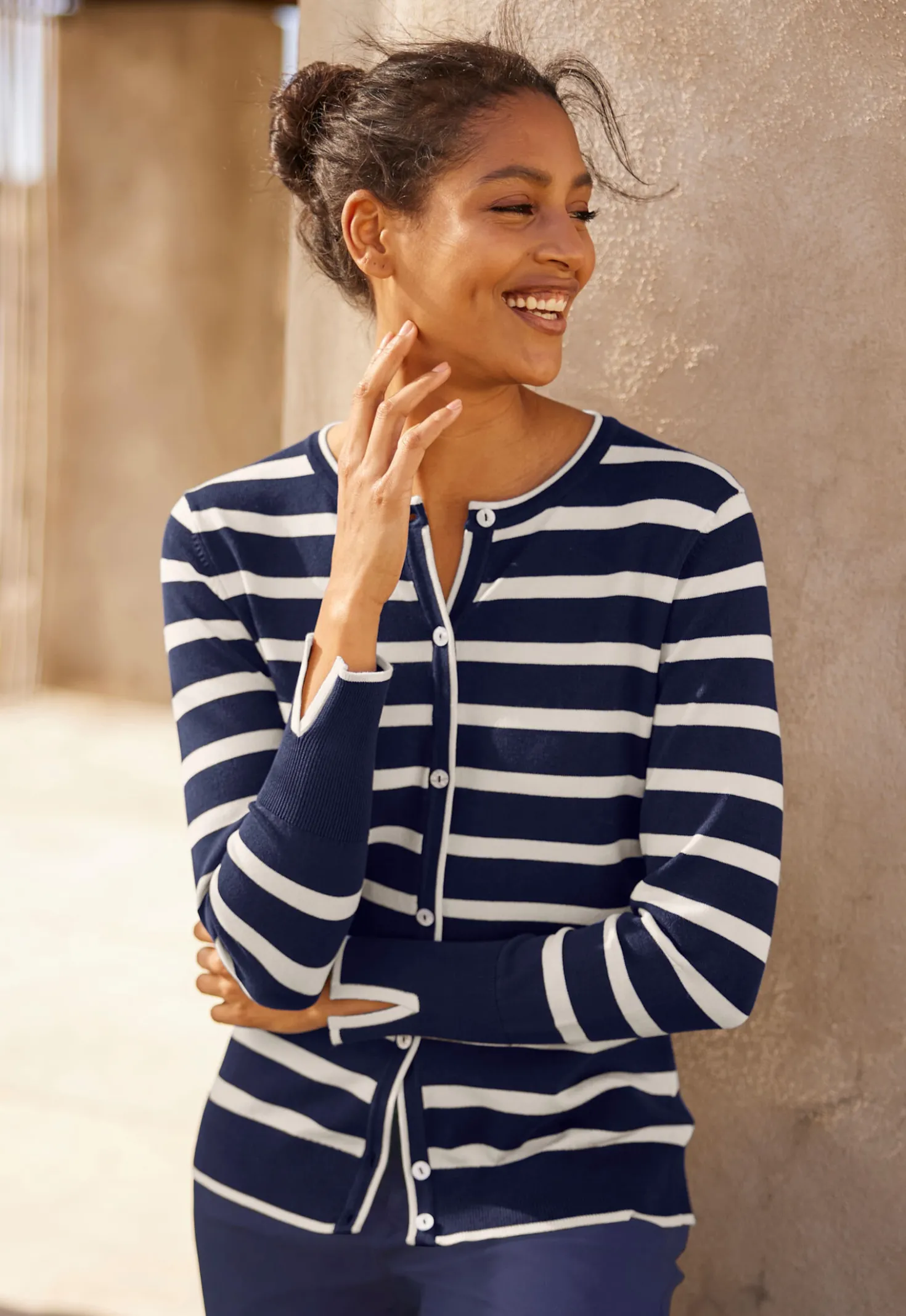 Feinstrickjacke mit Viskose, gestreift