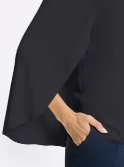 Feinstrickpullover im Poncho-Style
