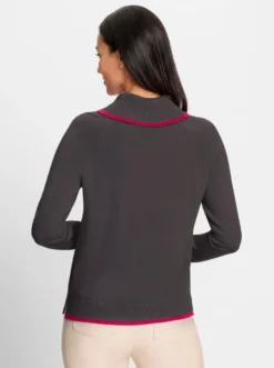 Feinstrickpullover mit Kontraststreifen