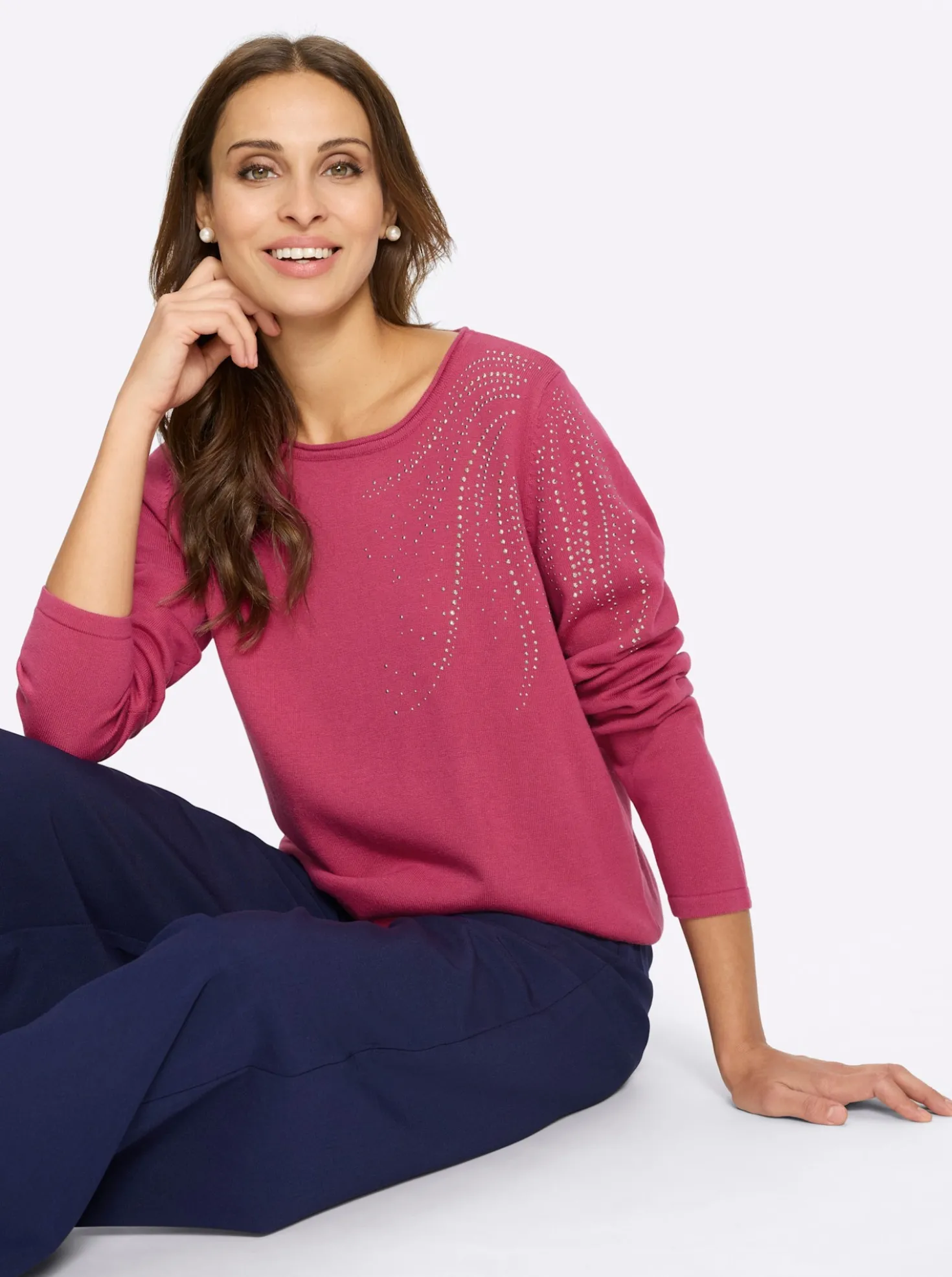 Feinstrickpullover mit Metallplättchen-Applikation