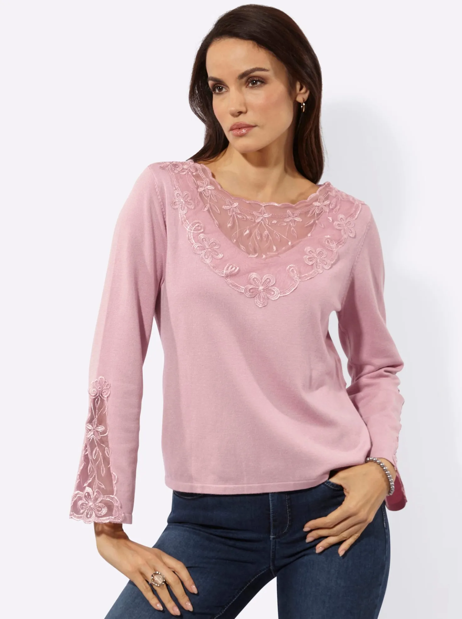 Feinstrickpullover mit Spitzen-Details