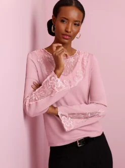 Feinstrickpullover mit Spitzen-Details