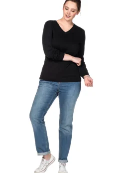 Feinstrickpullover mit V-Ausschnitt