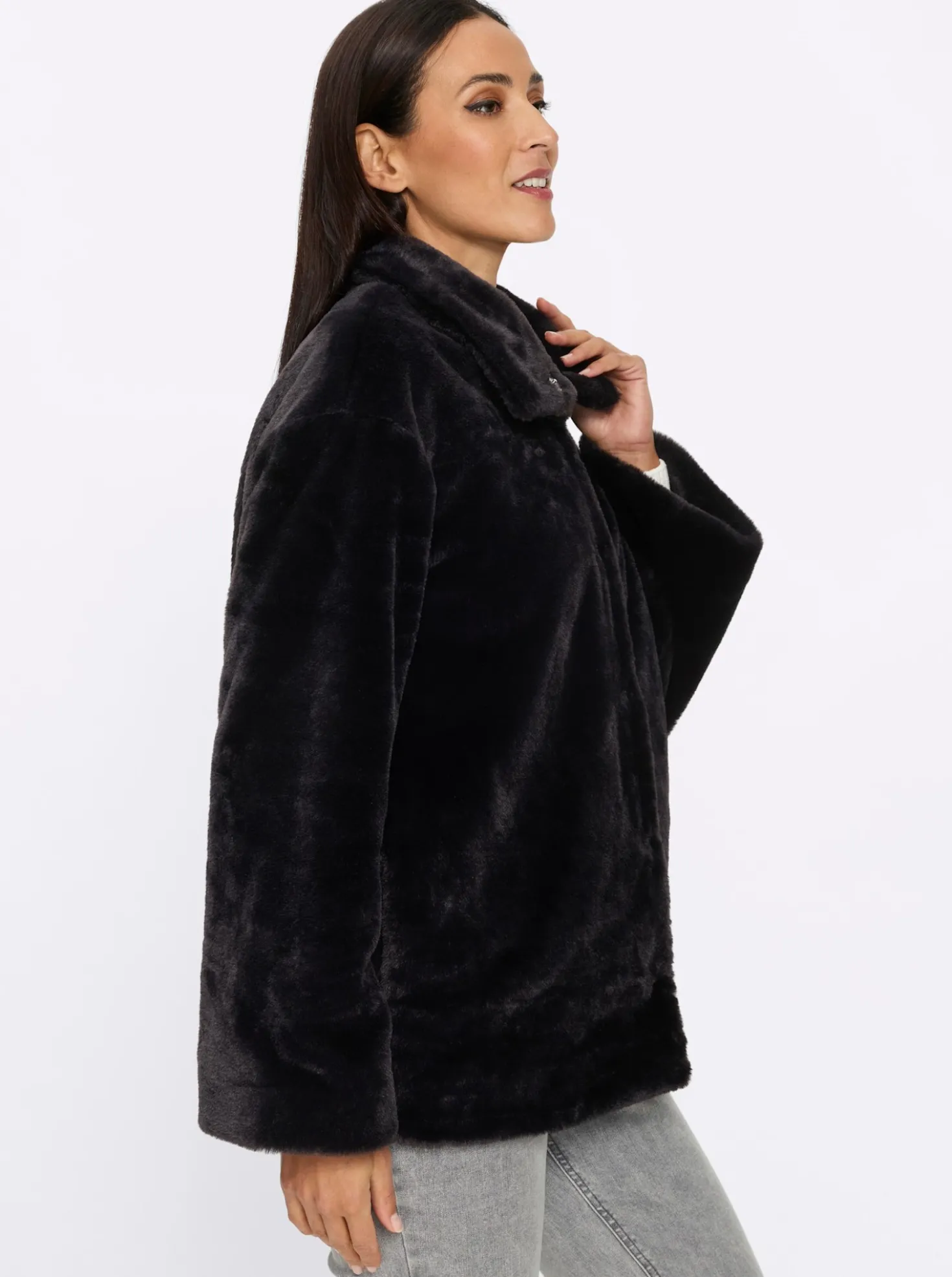 Fellimitatjacke mit Stehkragen
