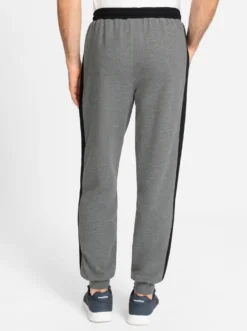 Freizeithose mit Bündchen am Saum
