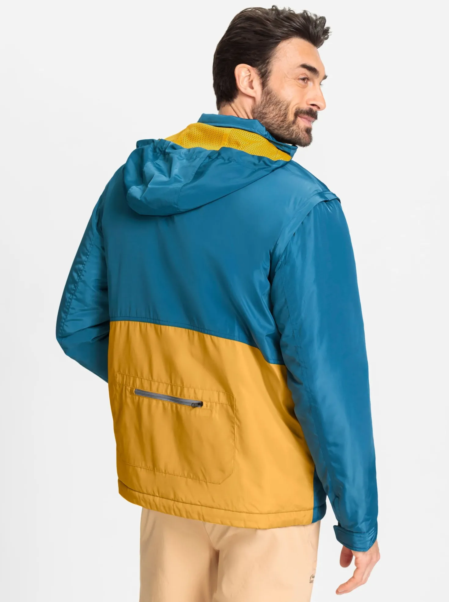 Funktionsjacke mit abzippbaren Ärmeln