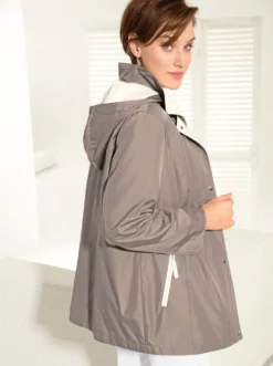 Funktionsjacke wind- und wasserabweisend