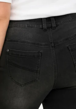 Gerade Jeans für kräftigere Oberschenkel