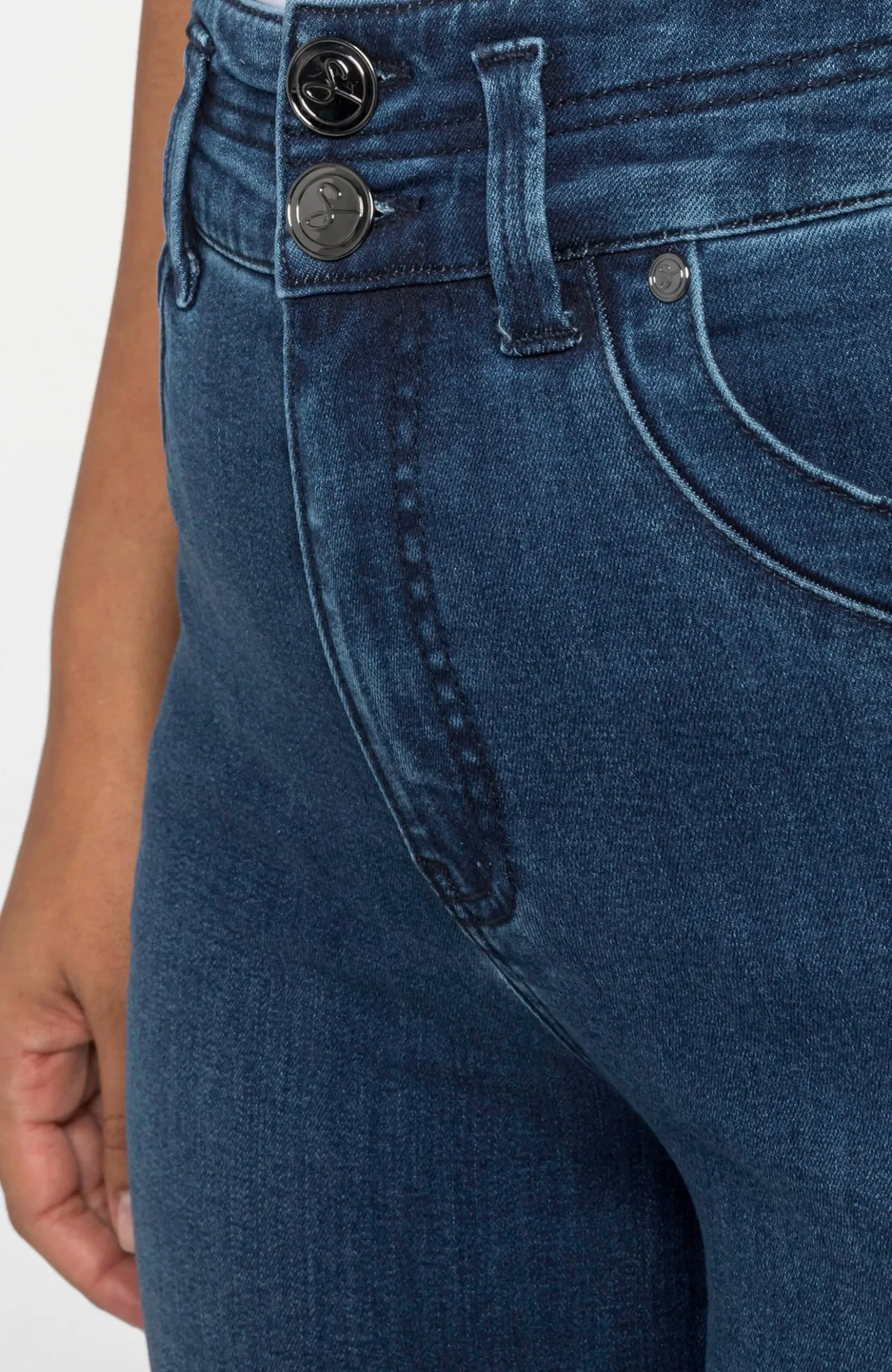 Gerade Jeans für kräftigere Oberschenkel