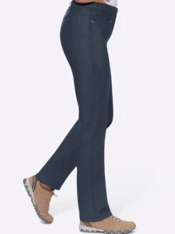 Gerade Jeans mit Bauch-weg-Effekt