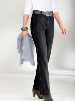 Gerade Jeans mit Bauch-weg-Effekt