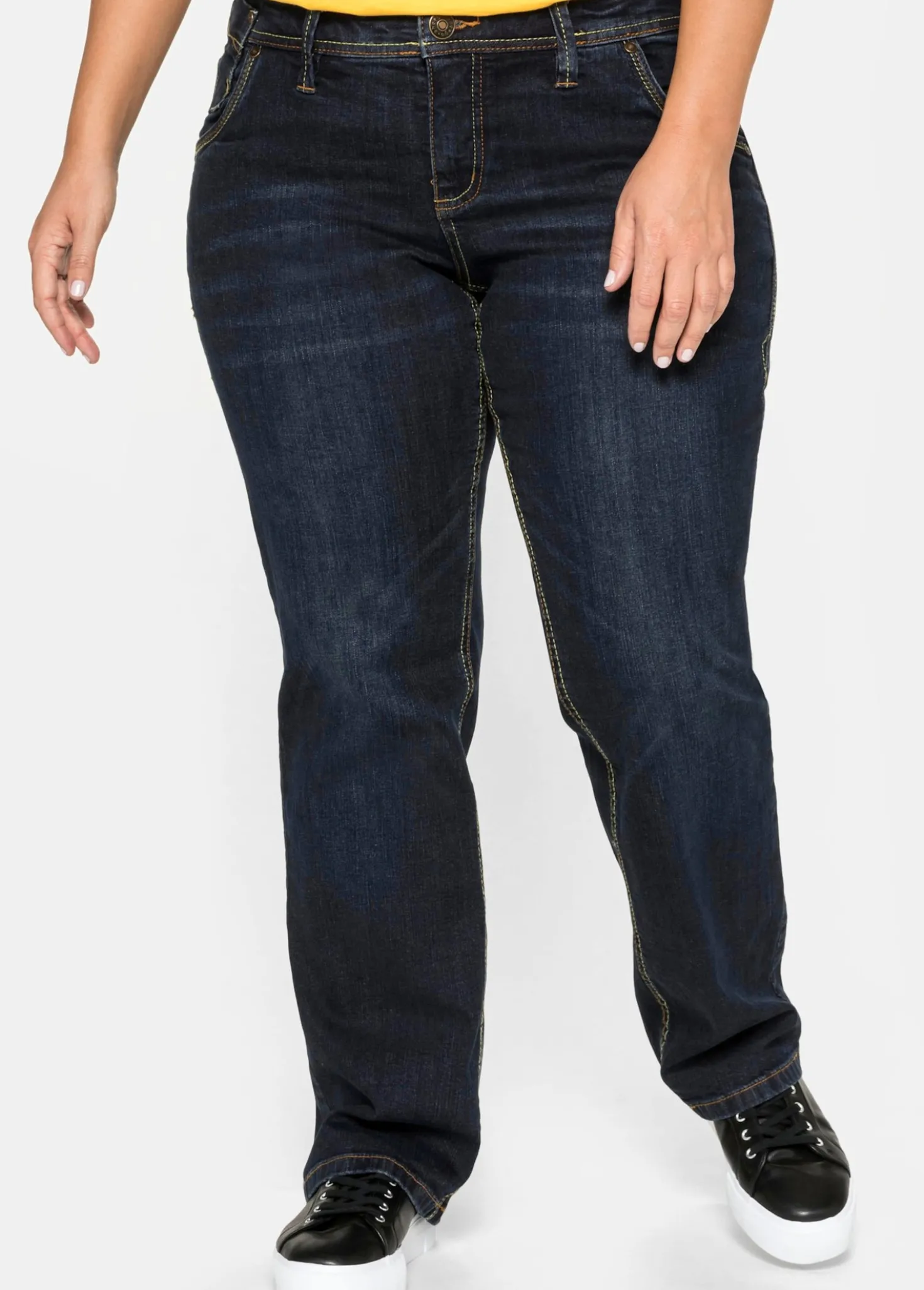 Gerade Jeans mit Used-Effekten