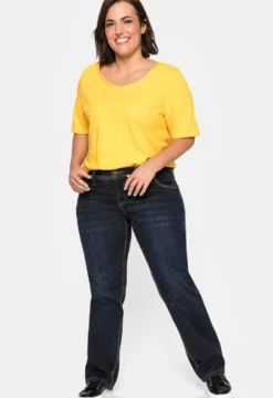 Gerade Jeans mit Used-Effekten