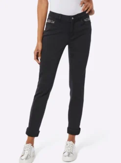 Gerade Jeans mit Ziersteinchen