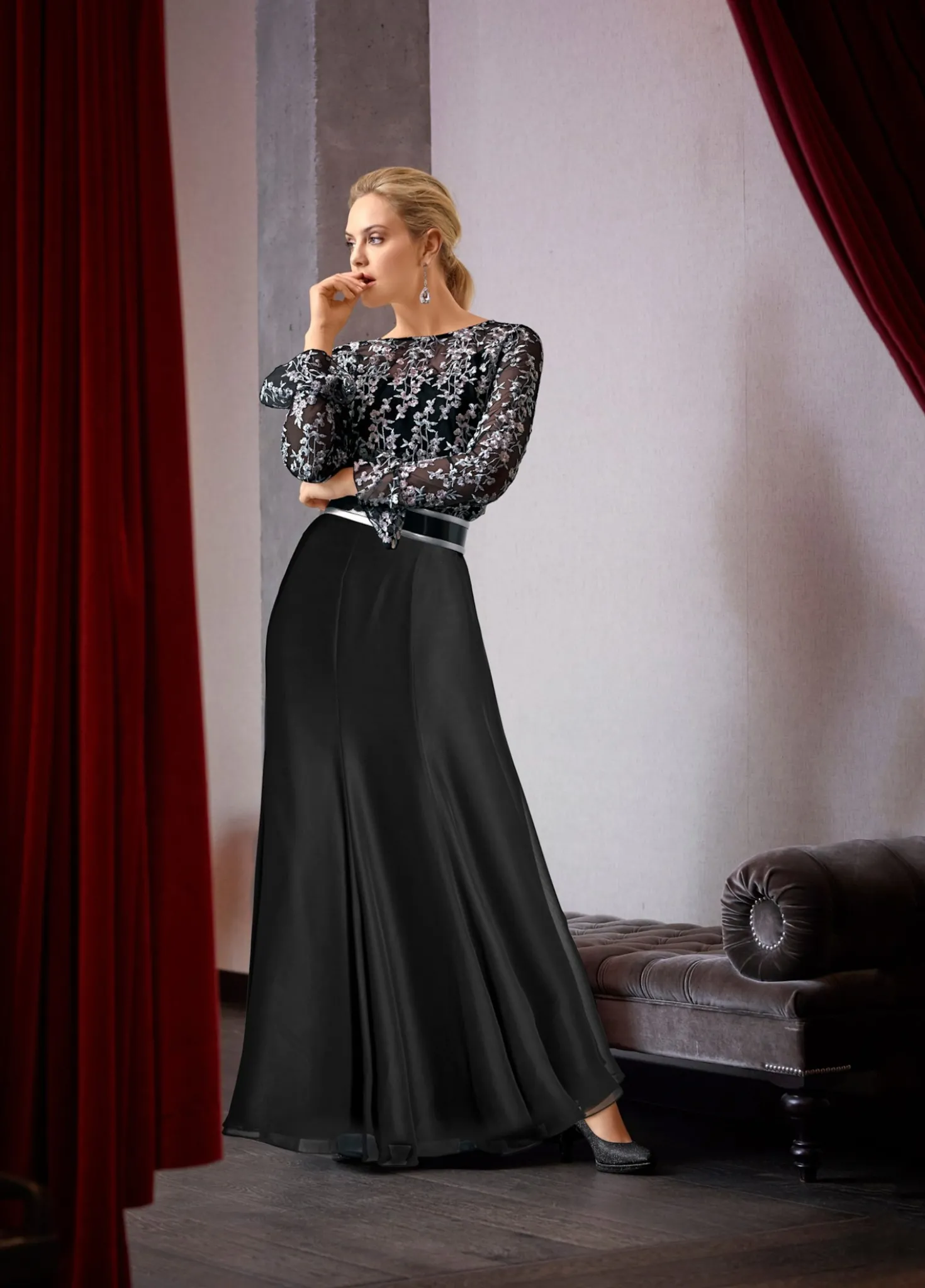 Godetrock aus transparentem Chiffon