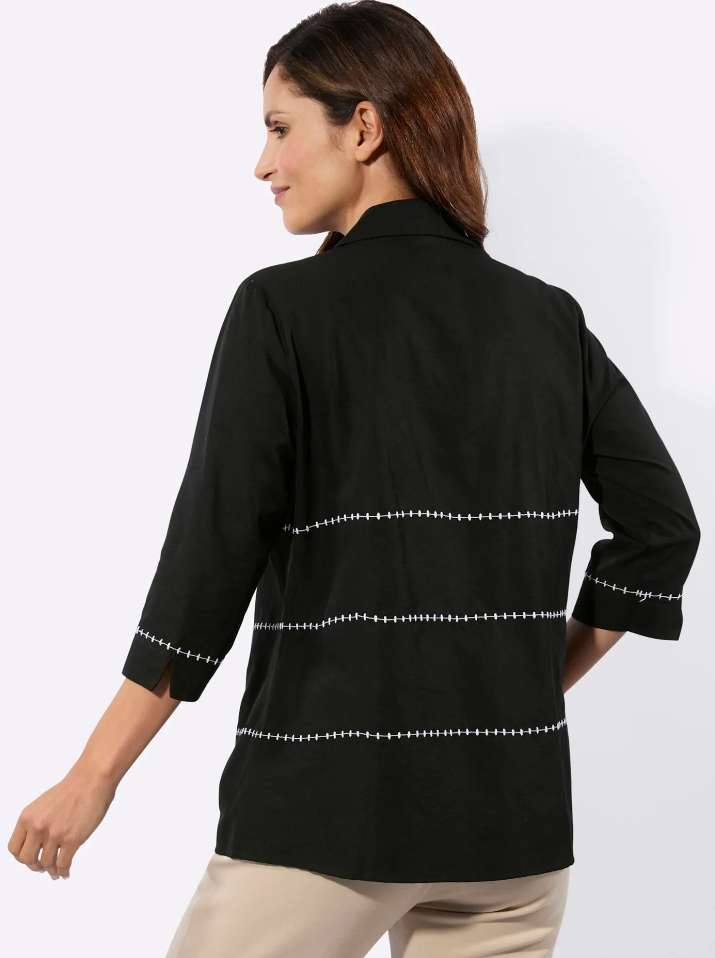 Hemdbluse mit Kontrast-Stickerei
