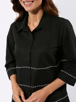 Hemdbluse mit Kontrast-Stickerei