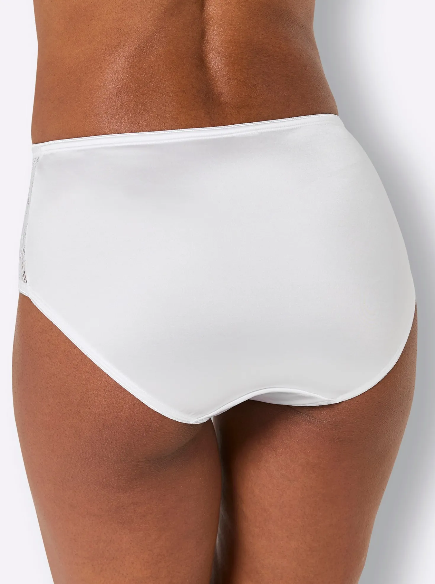 Hüftslip mit seitlichem Spitzeneinsatz