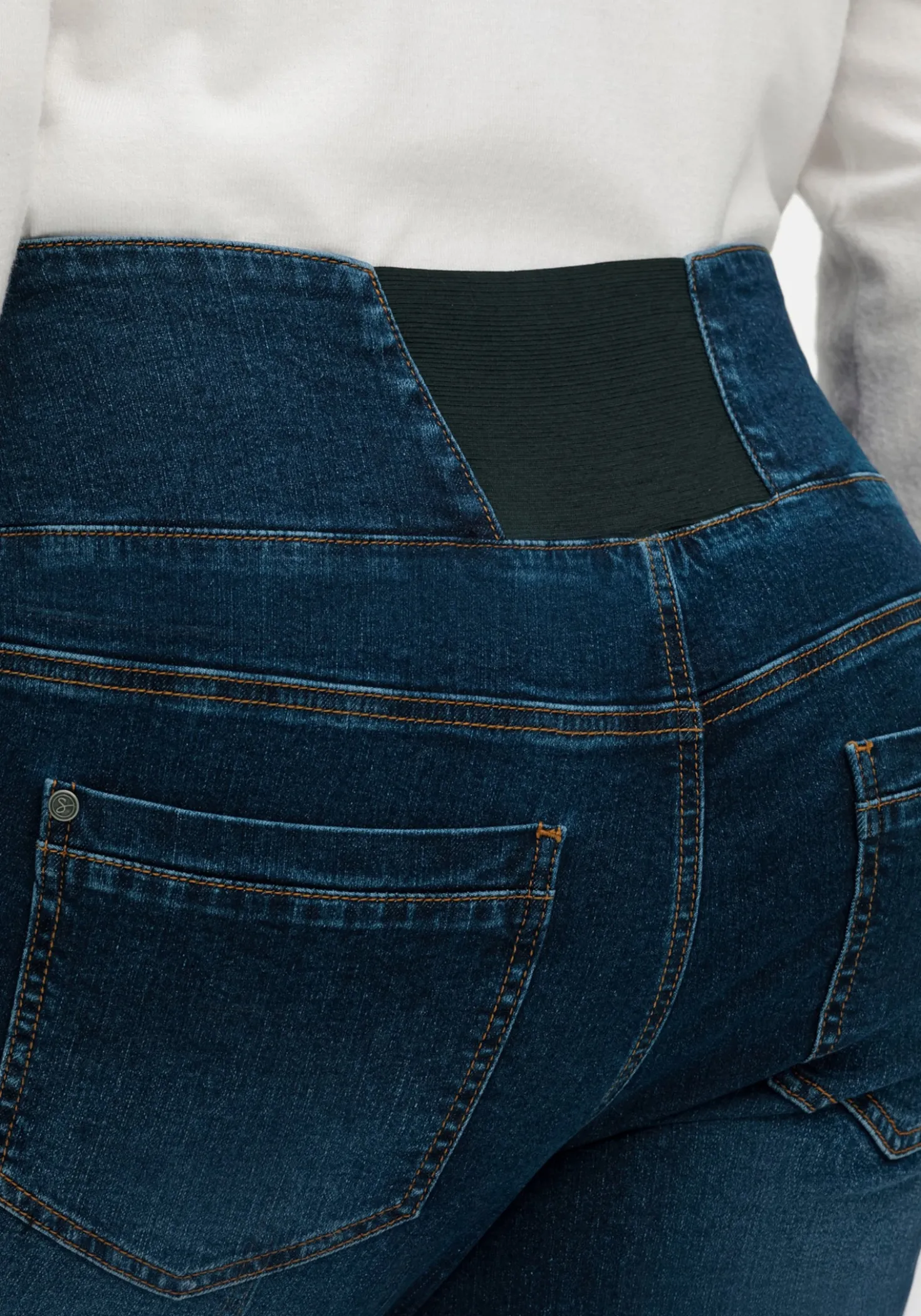 High-waist-Jeans in schmaler Form