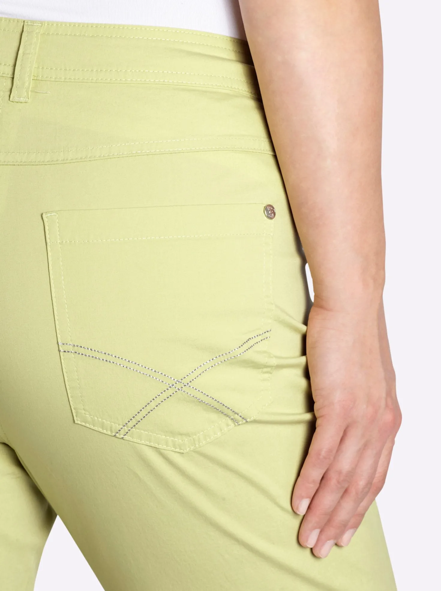 7/8-Hose in leichter Bootcut-Form