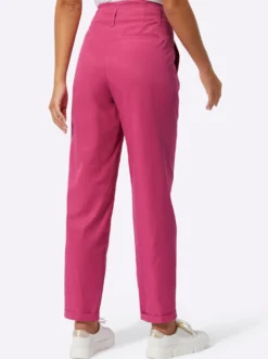 Hose mit hoher Taille