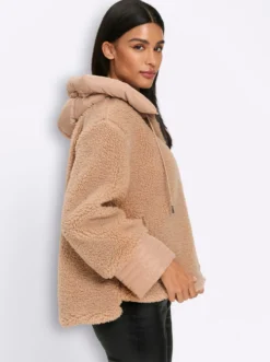 Jacke aus Fell-Imitat