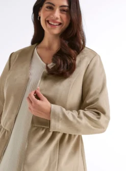 Jacke in Veloursleder-Optik, mit Schößchen