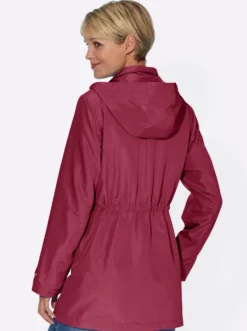 Jacke mit regulierbarer Kapuze und Taille